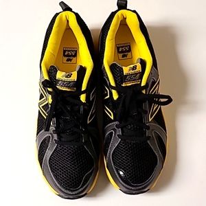 🌟 Clearance 🌟 New Balance Kids Sneakers, size 6